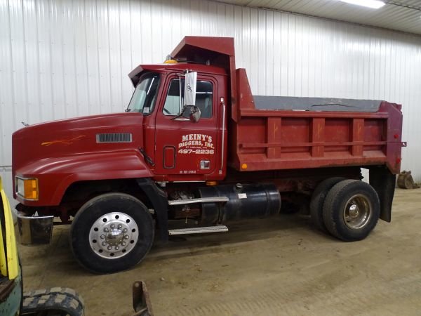 Image for Meiny's Diggers retirement auction Sept.28th