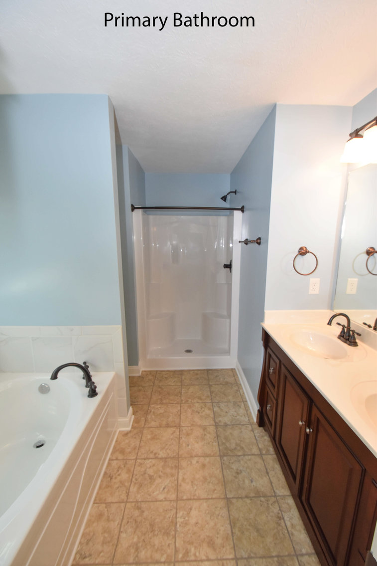 Image for Downsizing Real Estate Auction - 40272