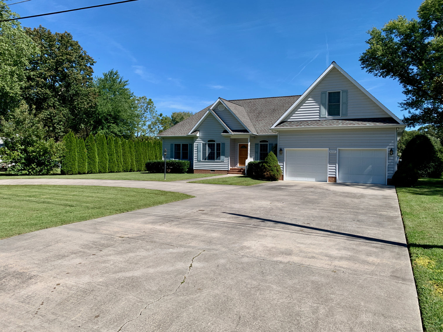 Image for 3 BR/2.5 BA Custom Built Home w/Detached Shop/Garage in King George, VA--SELLS to the HIGHEST BIDDER!!