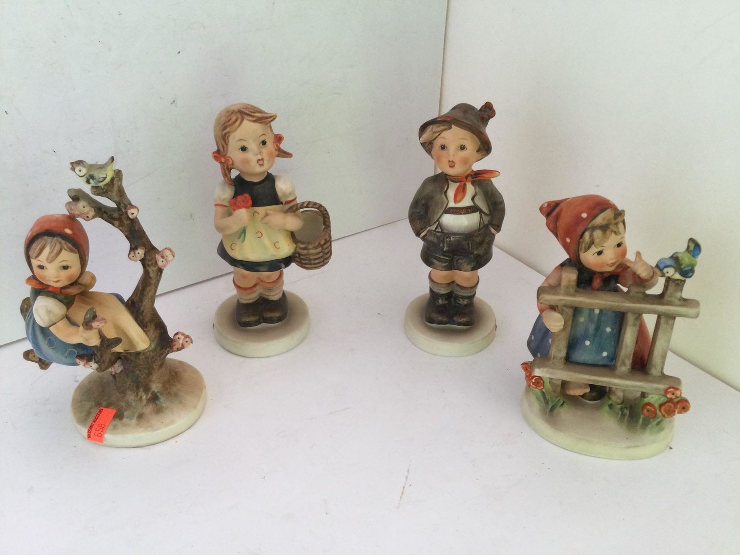 Image for Furniture, Collectibles, household-Location in storage units