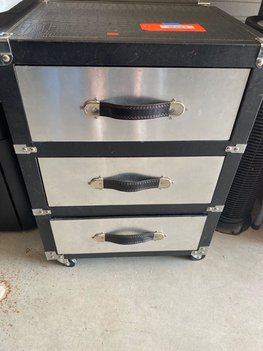 Image for Furniture, Collectibles, household-Location in storage units