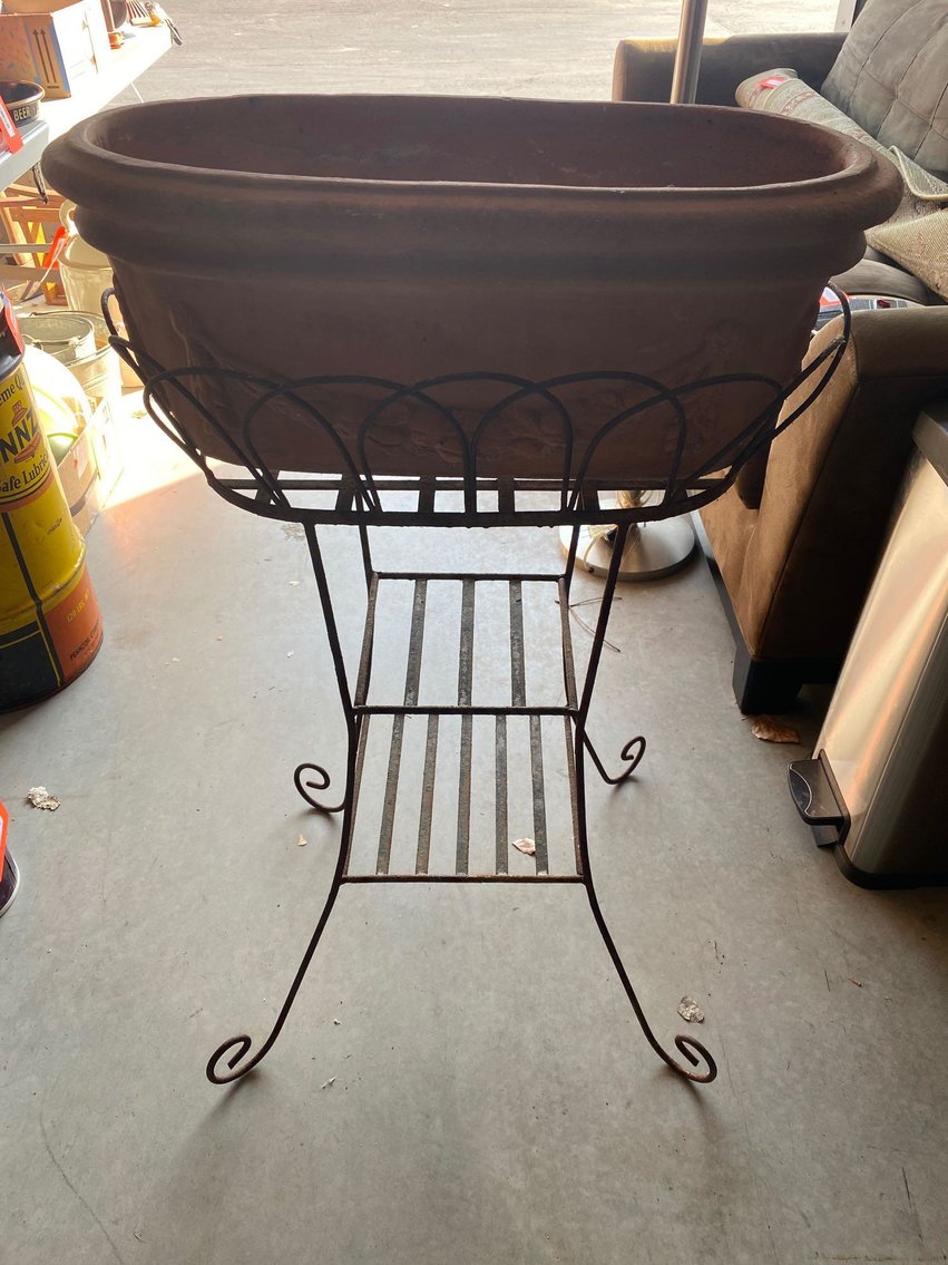 Image for Furniture, Collectibles, household-Location in storage units