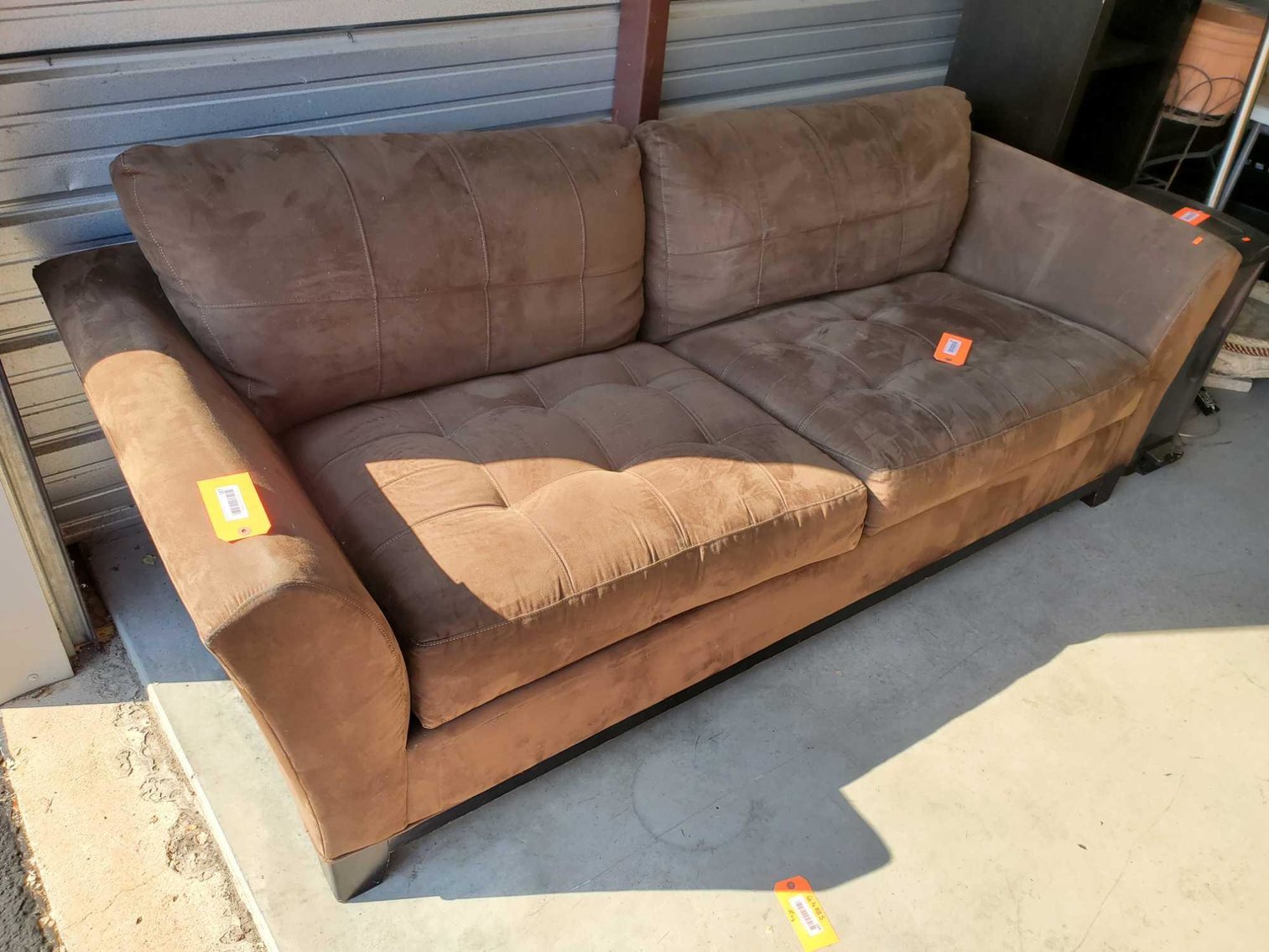 Image for Furniture, Collectibles, household-Location in storage units