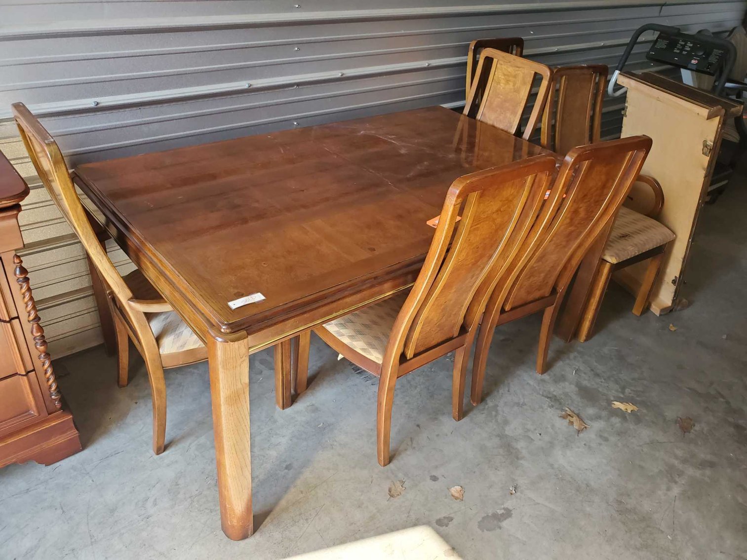 Image for Furniture, Collectibles, household-Location in storage units