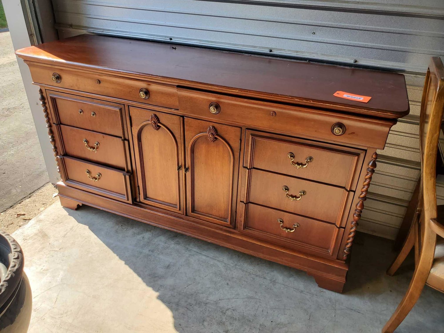 Image for Furniture, Collectibles, household-Location in storage units