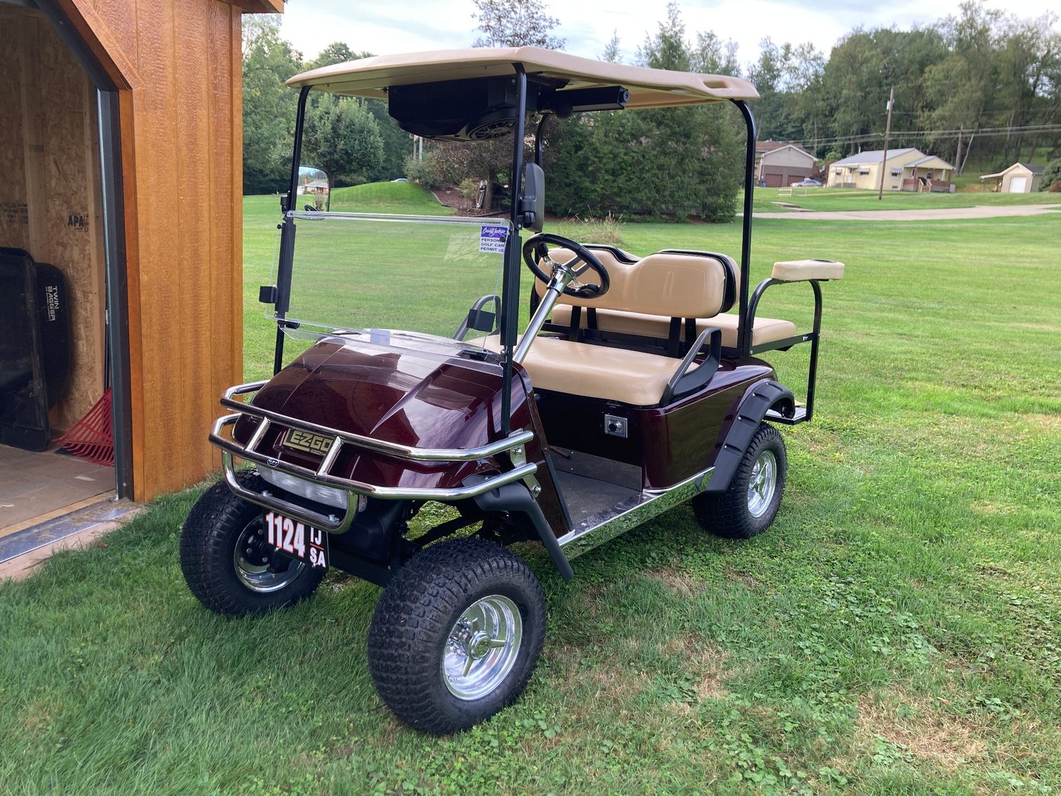 Image for Leechburg, PA - Finan Estate: Antique & Classic Cars, Tools, Trailer, Truck, Guitars, and More!