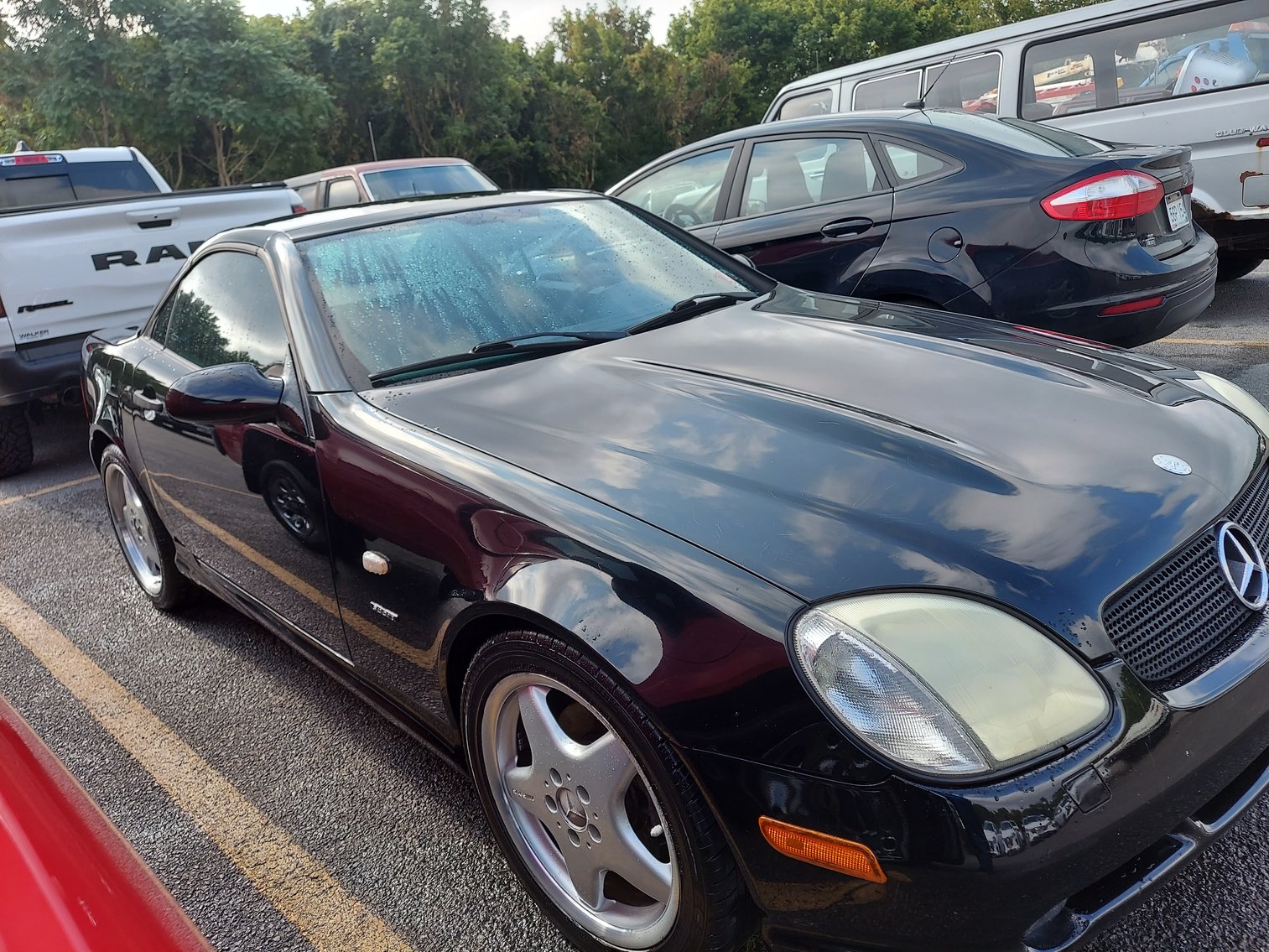 Image for Saint Albans, WV - 2019 Sun Tracker Boat, 1999 Mercedes-Benz, 1992 Humvee