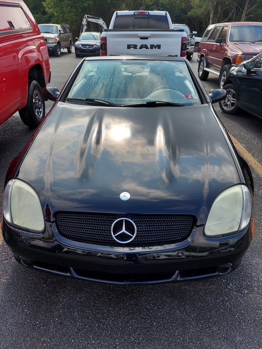 Image for Saint Albans, WV - 2019 Sun Tracker Boat, 1999 Mercedes-Benz, 1992 Humvee
