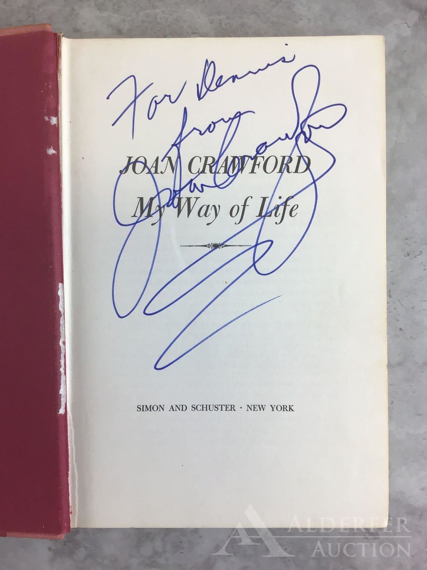 Image for Autograph Books | October 20, 2021 at 10:00 AM