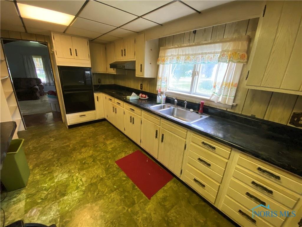 Image for MINIMUM BID AUCTION $50,000! 328 W Park St