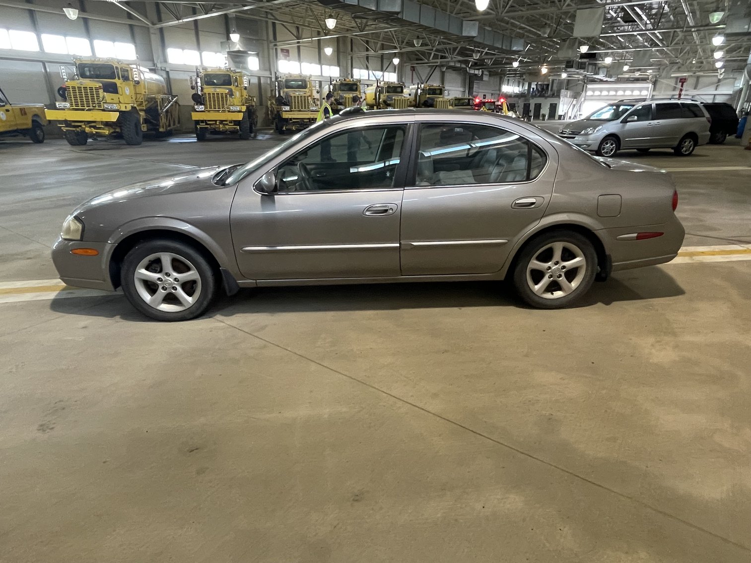 Image for Pittsburgh, PA – Pittsburgh Airport Auction: Vehicles, Rolling Stock, and Equipment