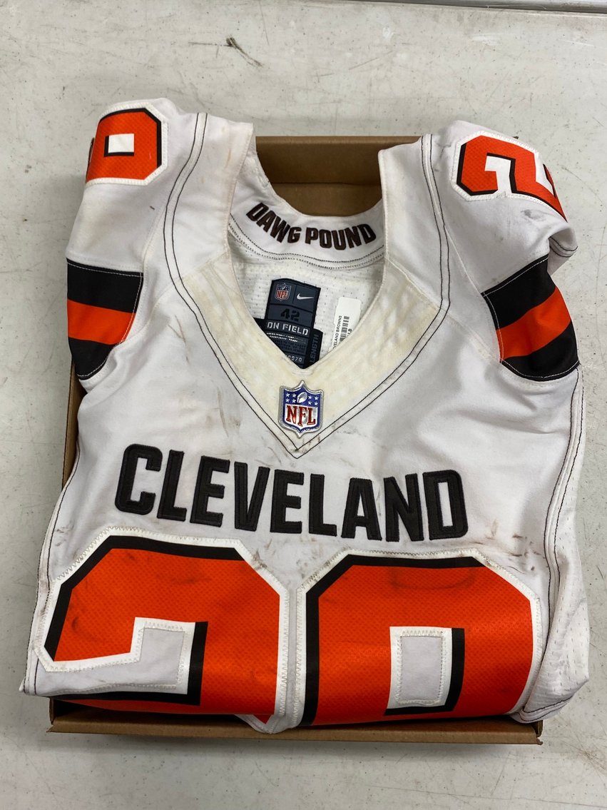 Image for Pittsburgh, PA – Pittsburgh Airport Auction: Lost & Found Items, Jewelry, Tech, Clothing, etc.