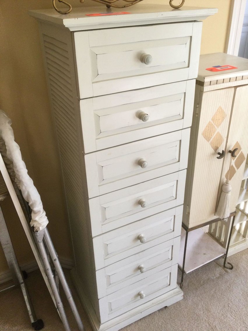 Image for Furniture, collectibles, household-Kaylee circle