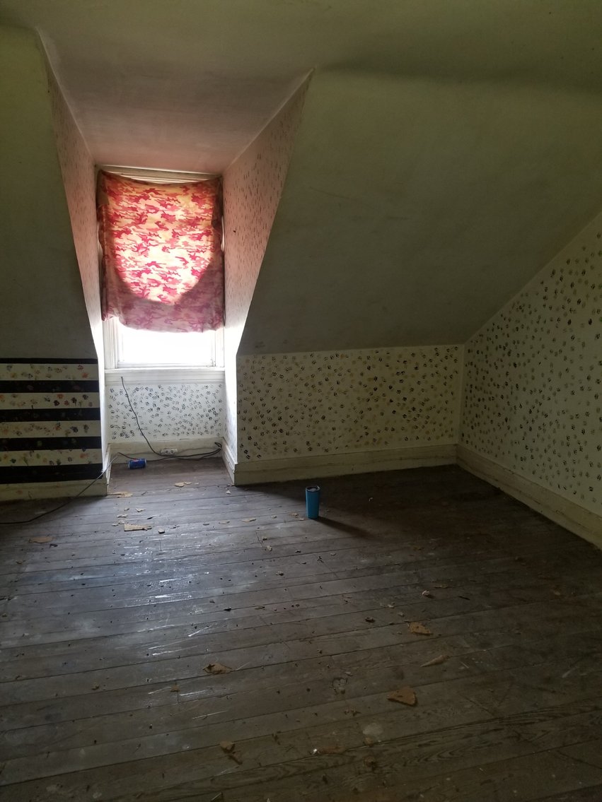 Image for Real Estate Auction - Lebanon City FIXER UPPER