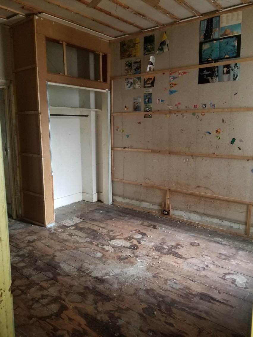 Image for Real Estate Auction - Lebanon City FIXER UPPER