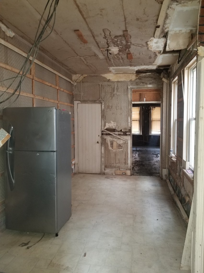 Image for Real Estate Auction - Lebanon City FIXER UPPER
