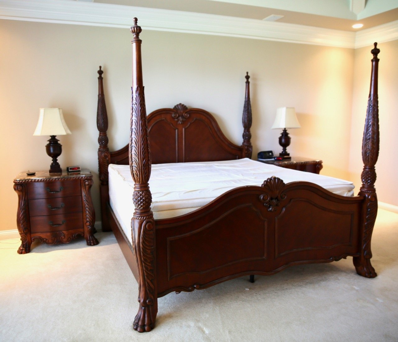 Image for Antiques, Furniture and Decor Auction in Lake Forest