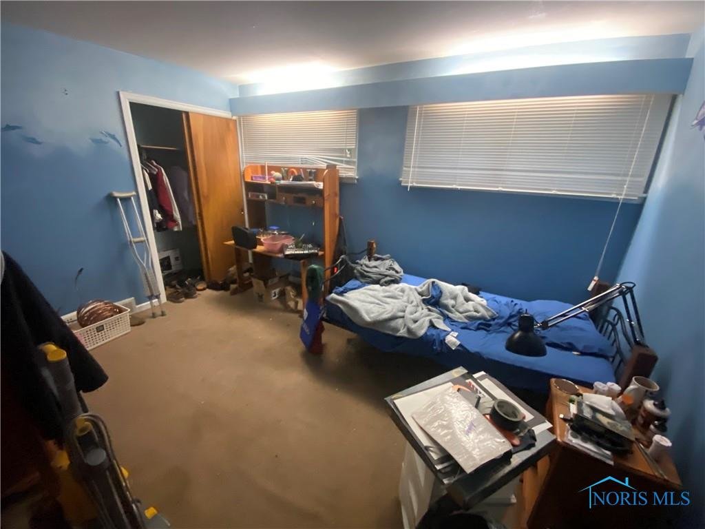 Image for MINIMUM BID AUCTION $99,000! 745 W Carisbrook Dr