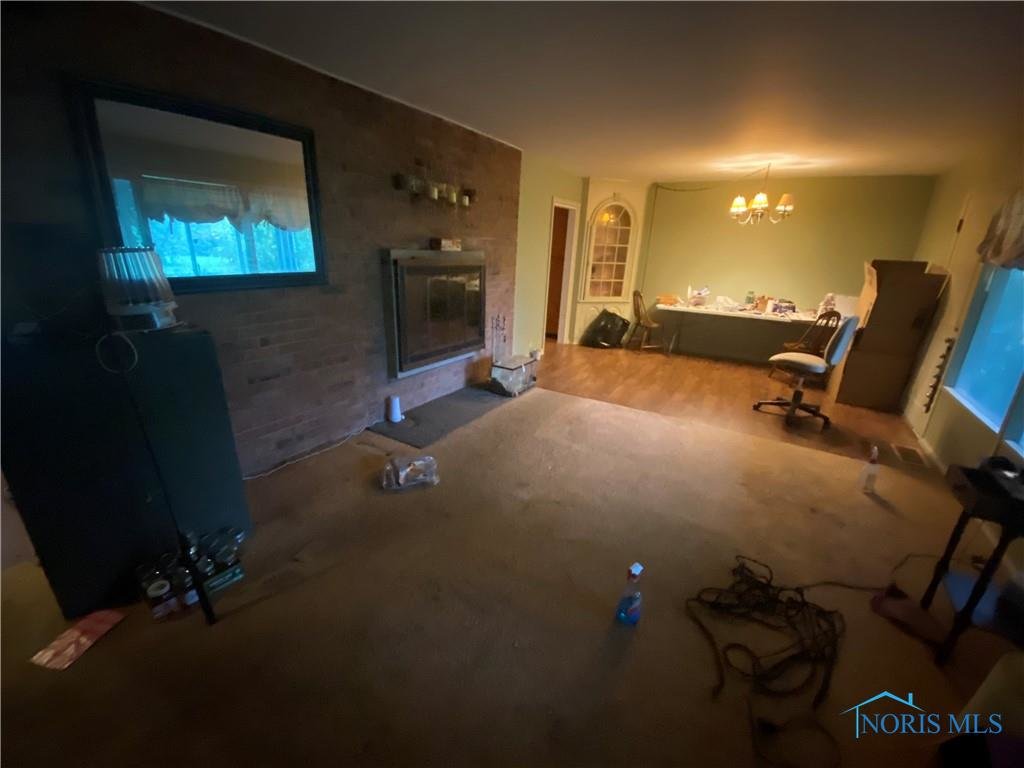 Image for MINIMUM BID AUCTION $99,000! 745 W Carisbrook Dr