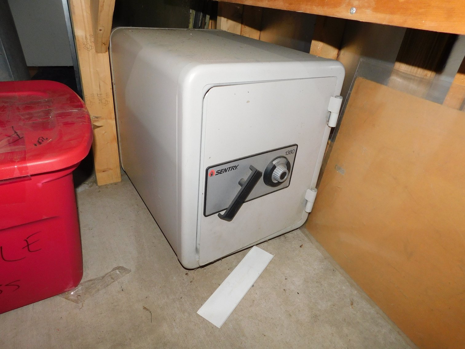 Image for Morgantown, WV – Huge Moving Auction! #5 of 5 total! Guns, Sporting Items, Household, Etc.