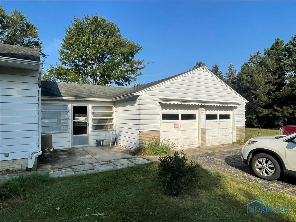 Image for MINIMUM BID AUCTION $99,000! 6944 Anthony Wayne Trail