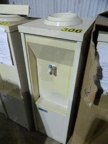 Surplus Equipment: Coffee Machines, Freezers, Pizza Ovens, Water Dispensers