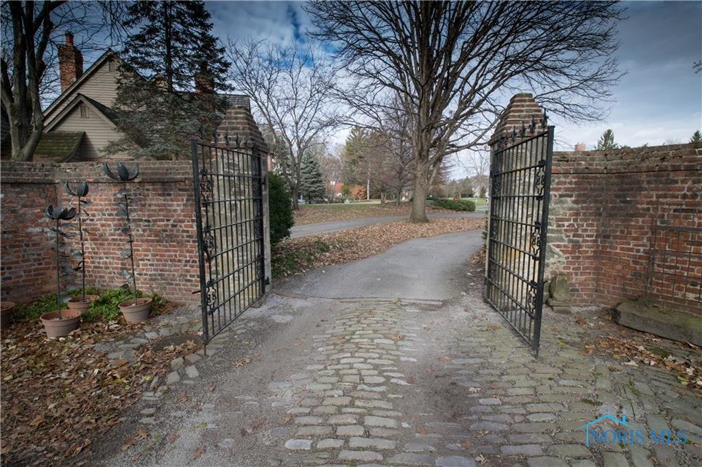 Image for MINIMUM BID AUCTION $399,000! 30003 Morningside Dr