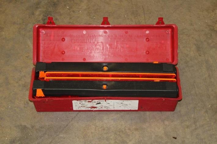 1993 Ford L800, Sewer Pipe Machine, Aluminum Break, Tools