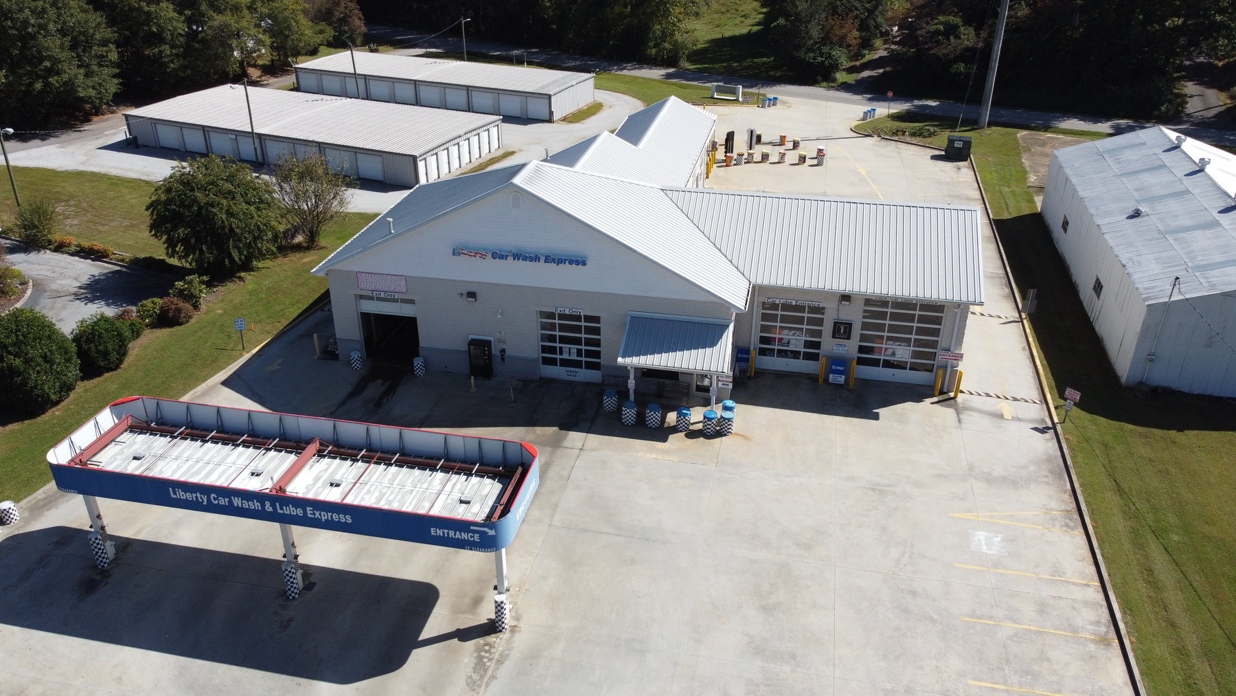 Liberty Carwash & Lube Center