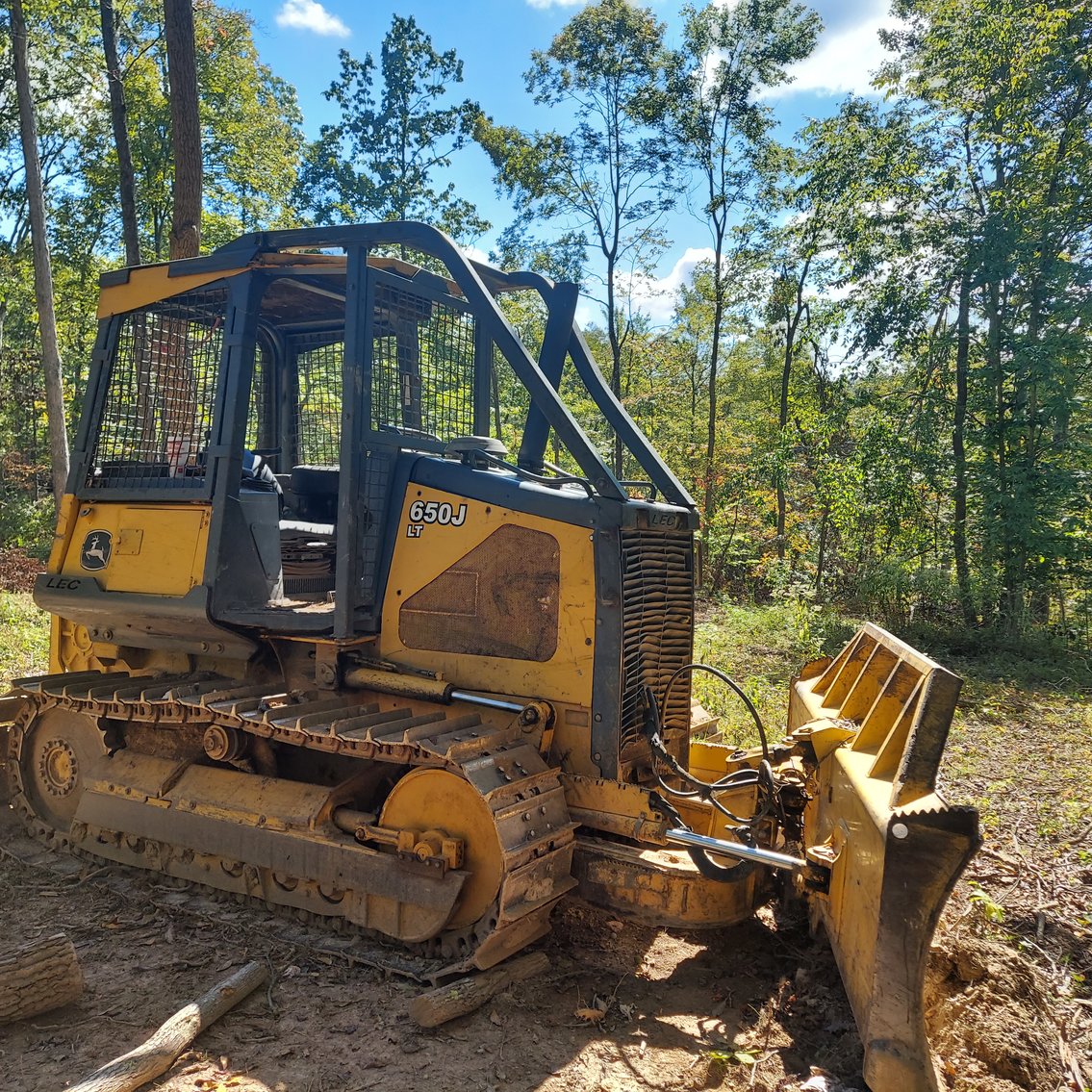 Image for Saint Albans, WV – Online Equipment Auction! JD 650 JLT Dozer, JD 790 ELC Excavator, ’99 GMC Bucket Truck, ’91 Intl Crane Truck, ’11 Peterbilt, and More!