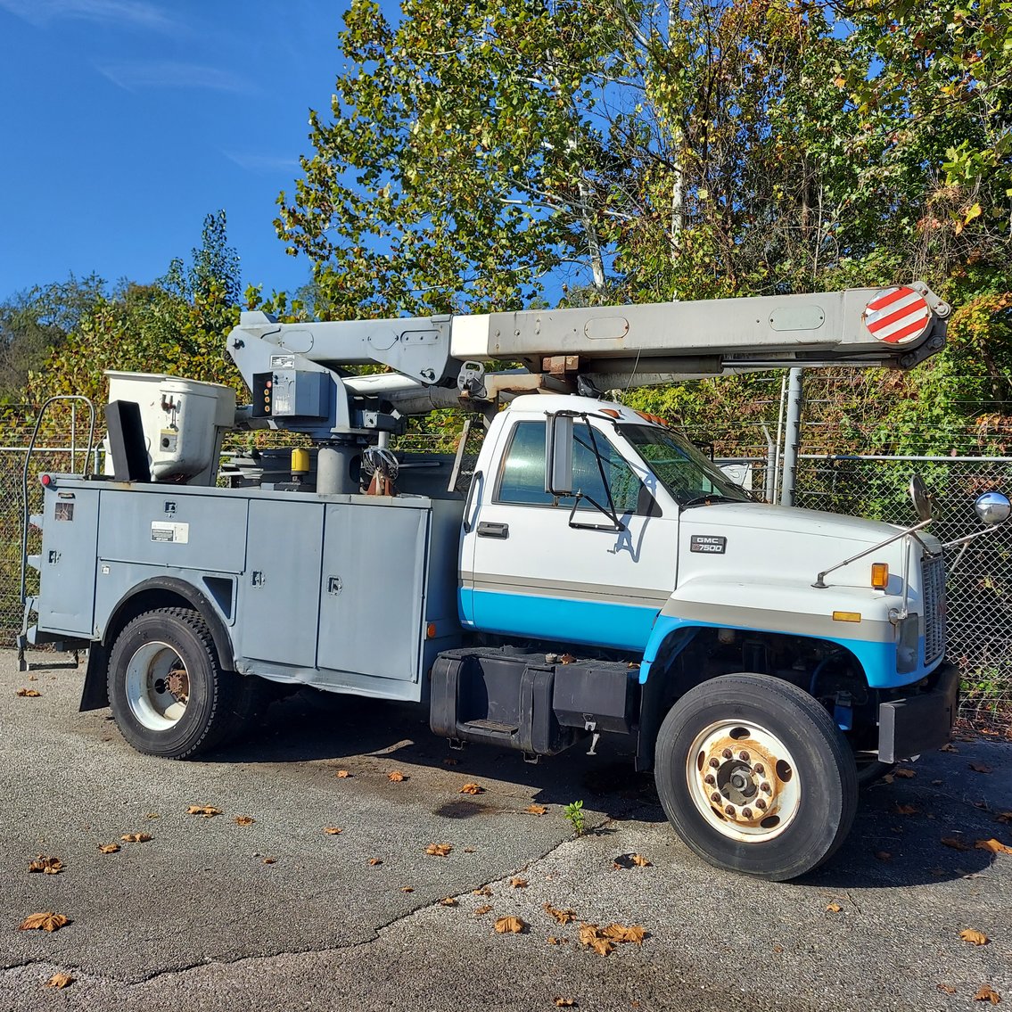 Image for Saint Albans, WV – Online Equipment Auction! JD 650 JLT Dozer, JD 790 ELC Excavator, ’99 GMC Bucket Truck, ’91 Intl Crane Truck, ’11 Peterbilt, and More!