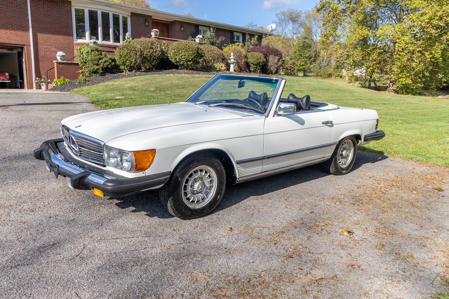 Image for Shinnston, WV – Antique & Classic Cars! ’33 Studebaker, ’48 Lincoln, ’56 Thunderbird, ’57 Chrysler, ’56 Coupe De Ville, and More!