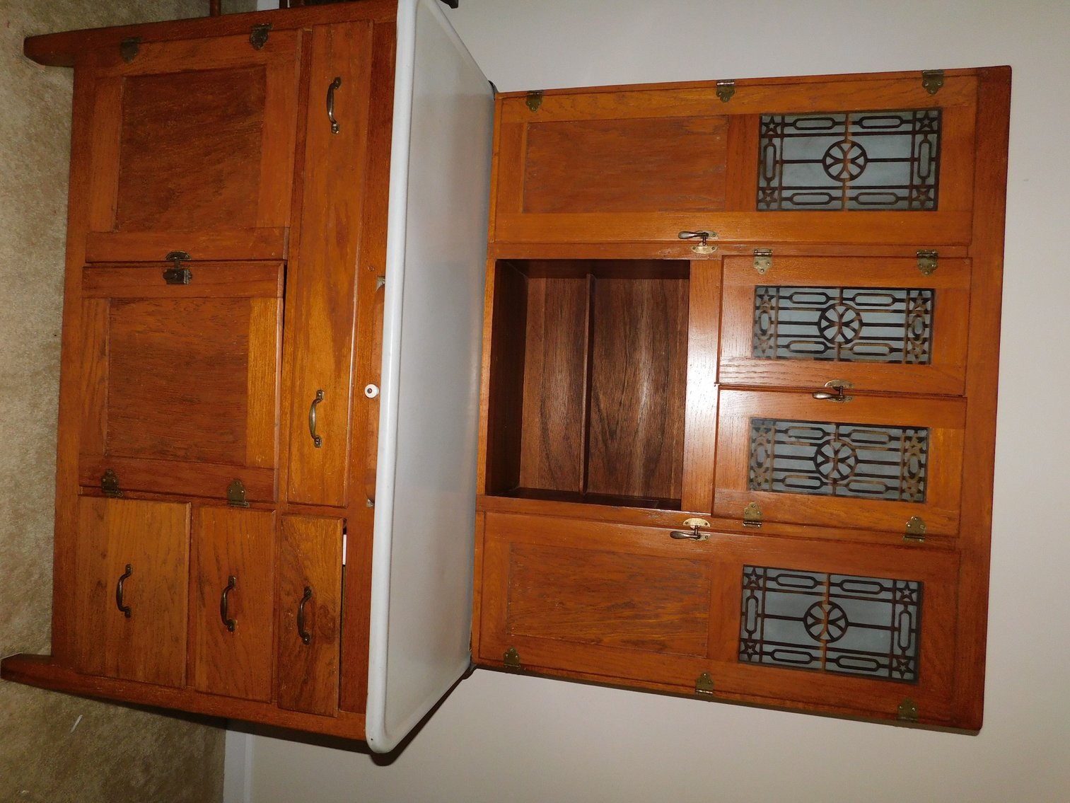 WV Online Moving Auction! Quality Oak Furniture