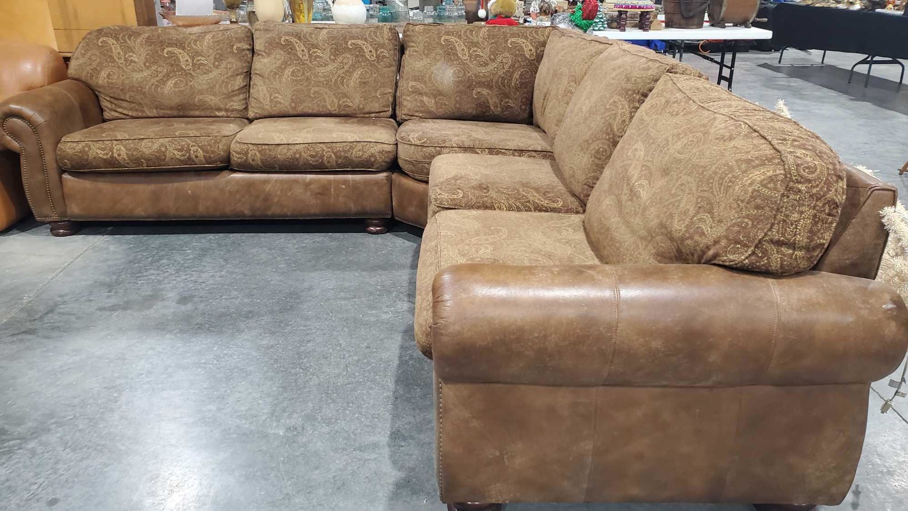 Oldham Consignment Auction