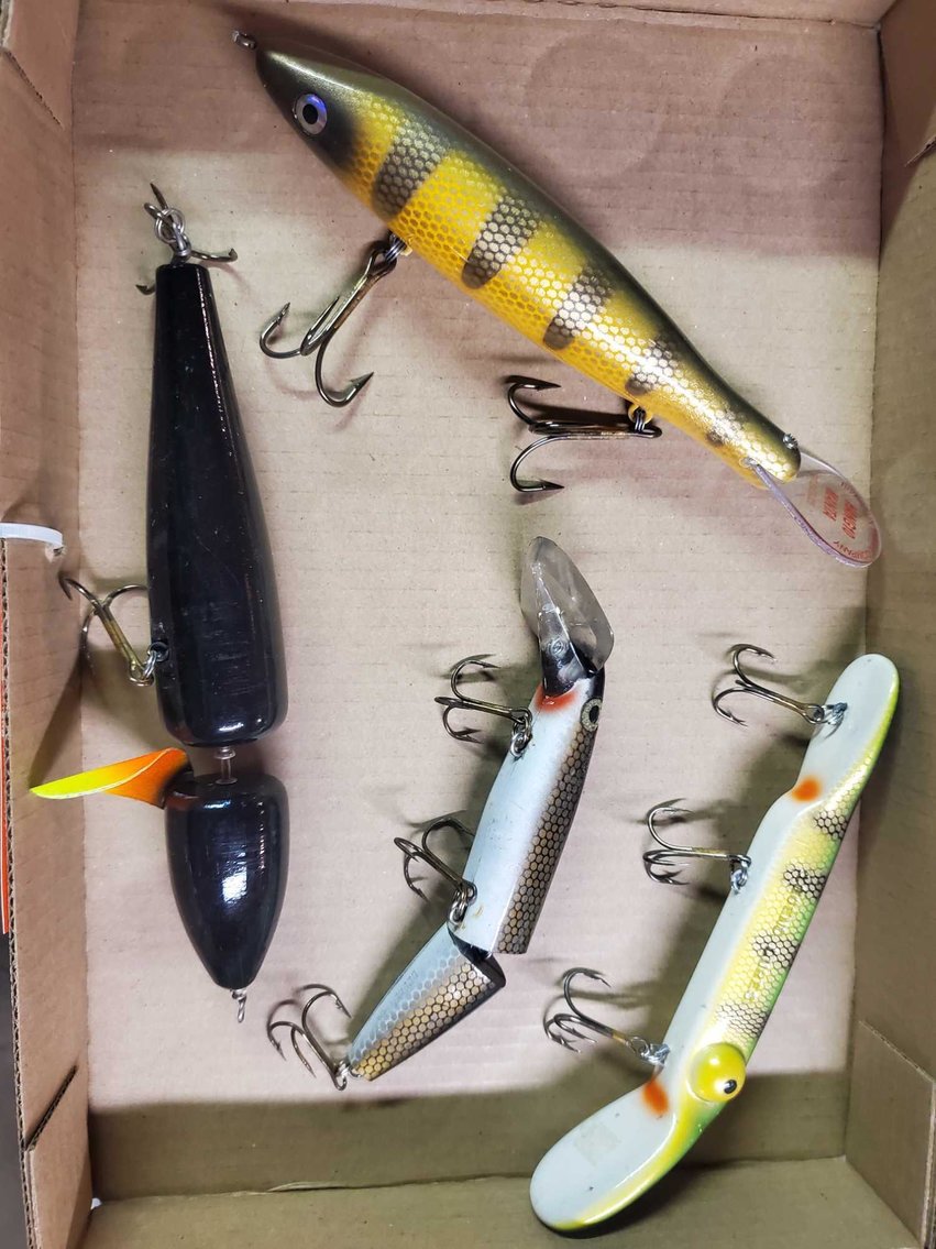 Image for Vehicles, Pontoon paddle boat, Muskie lures, Furniture, Collectibles, Sporting related