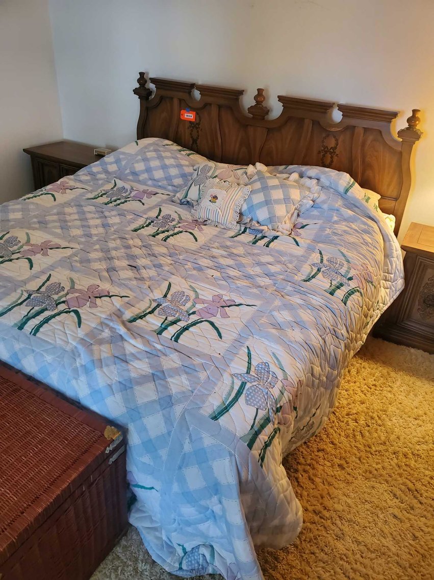 Image for Furniture, Collectibles, Household-Sturgeon Bay