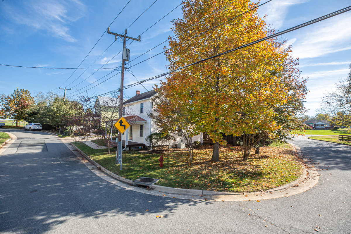 Image for 2 BR/2 BA Home w/in Walking Distance of Downtown Lovettsville, VA--Loudoun County