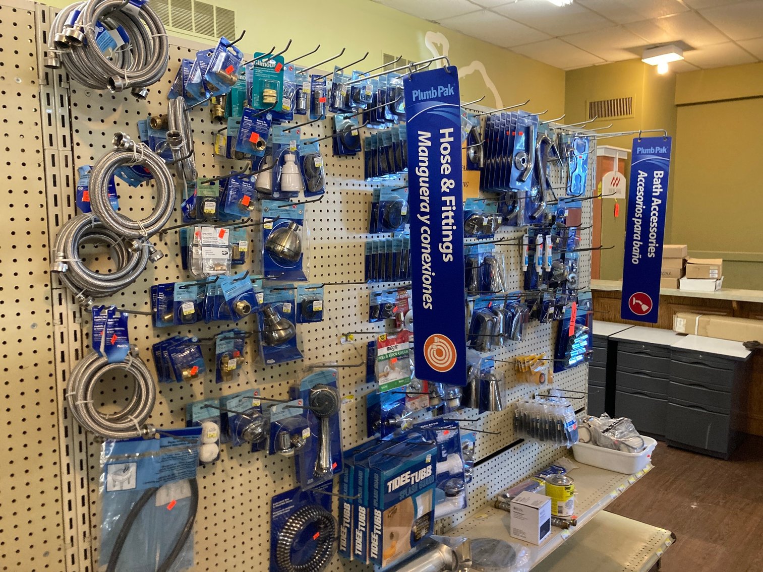 Image for Lemont Furnace, PA – Nickman Homestore Liquidation! Trailers, Snow Plow & Salt Spreader, Generators, Tools, and more!