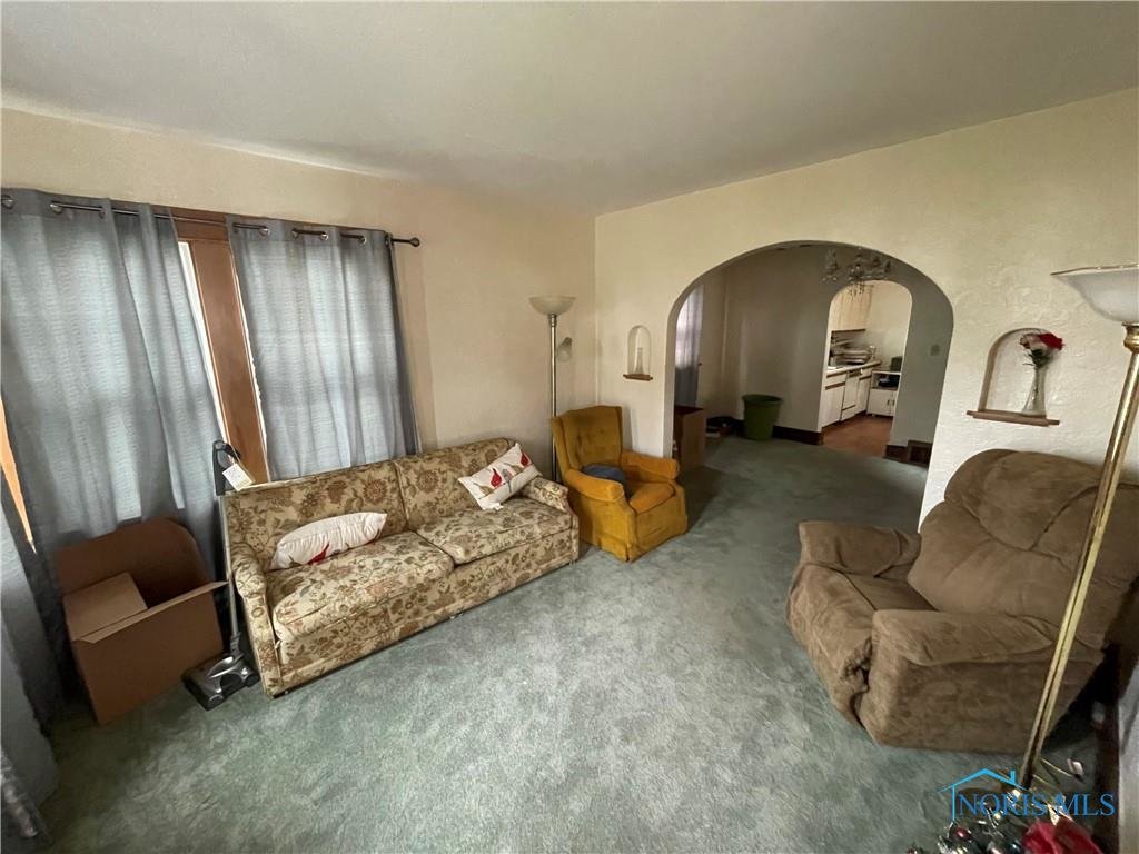 Image for ABSOLUTE AUCTION! 1723 Mansfield Rd