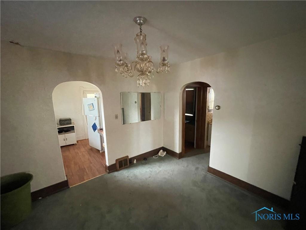 Image for ABSOLUTE AUCTION! 1723 Mansfield Rd