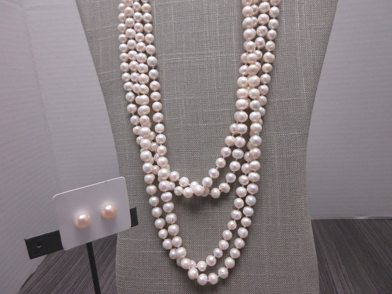 Image for Saint Albans, WV -  Luxurious Selection of Jewelry