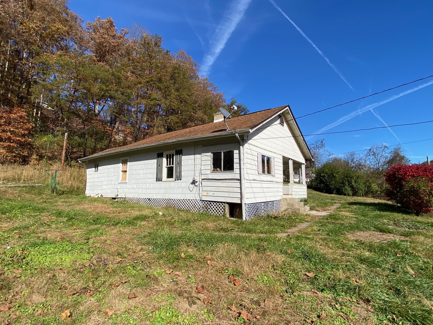 Image for SOLD $17,050 - 2 Bedroom on a Large Lot Selling to the Highest Bidder