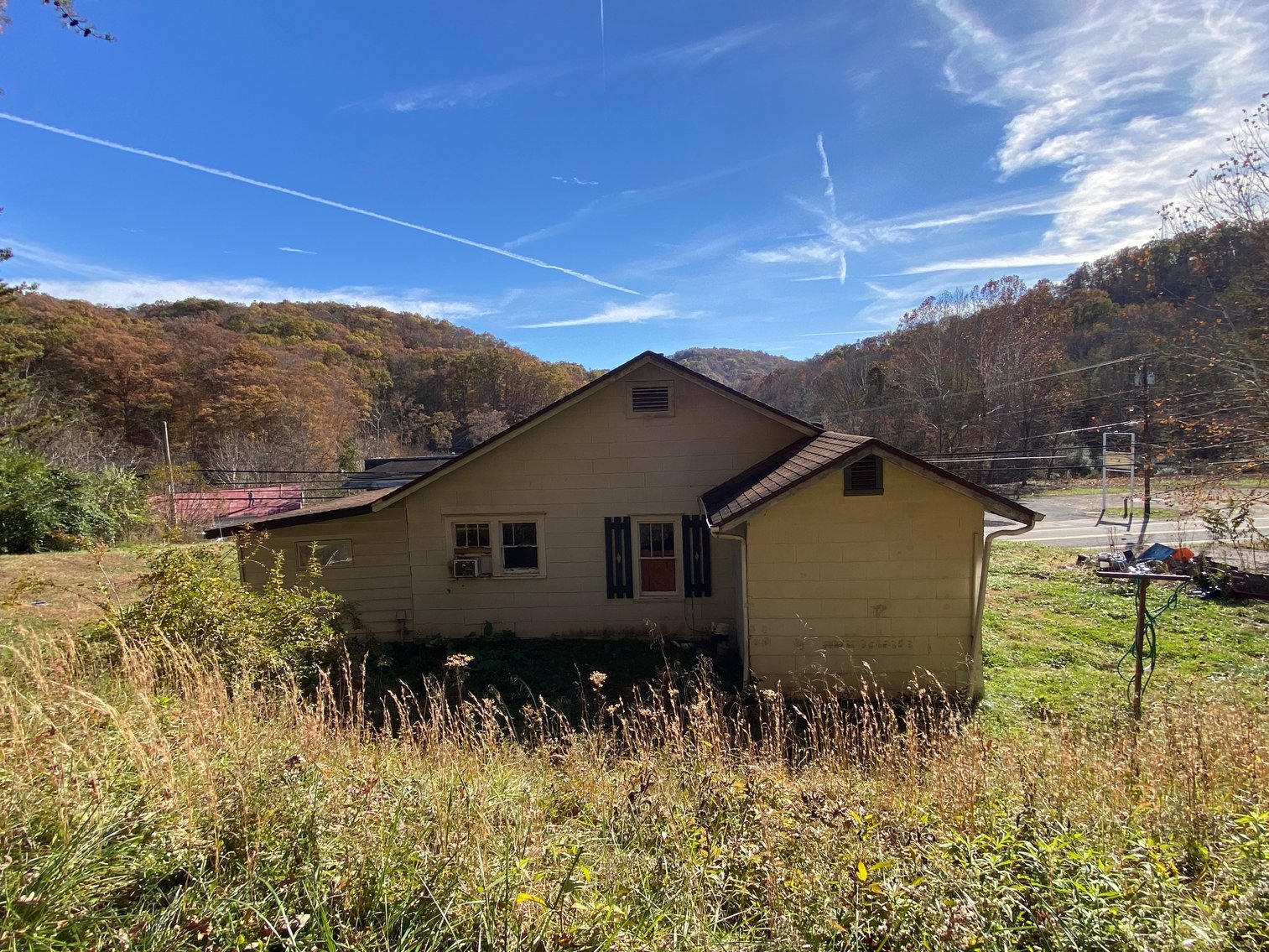 Image for SOLD $17,050 - 2 Bedroom on a Large Lot Selling to the Highest Bidder