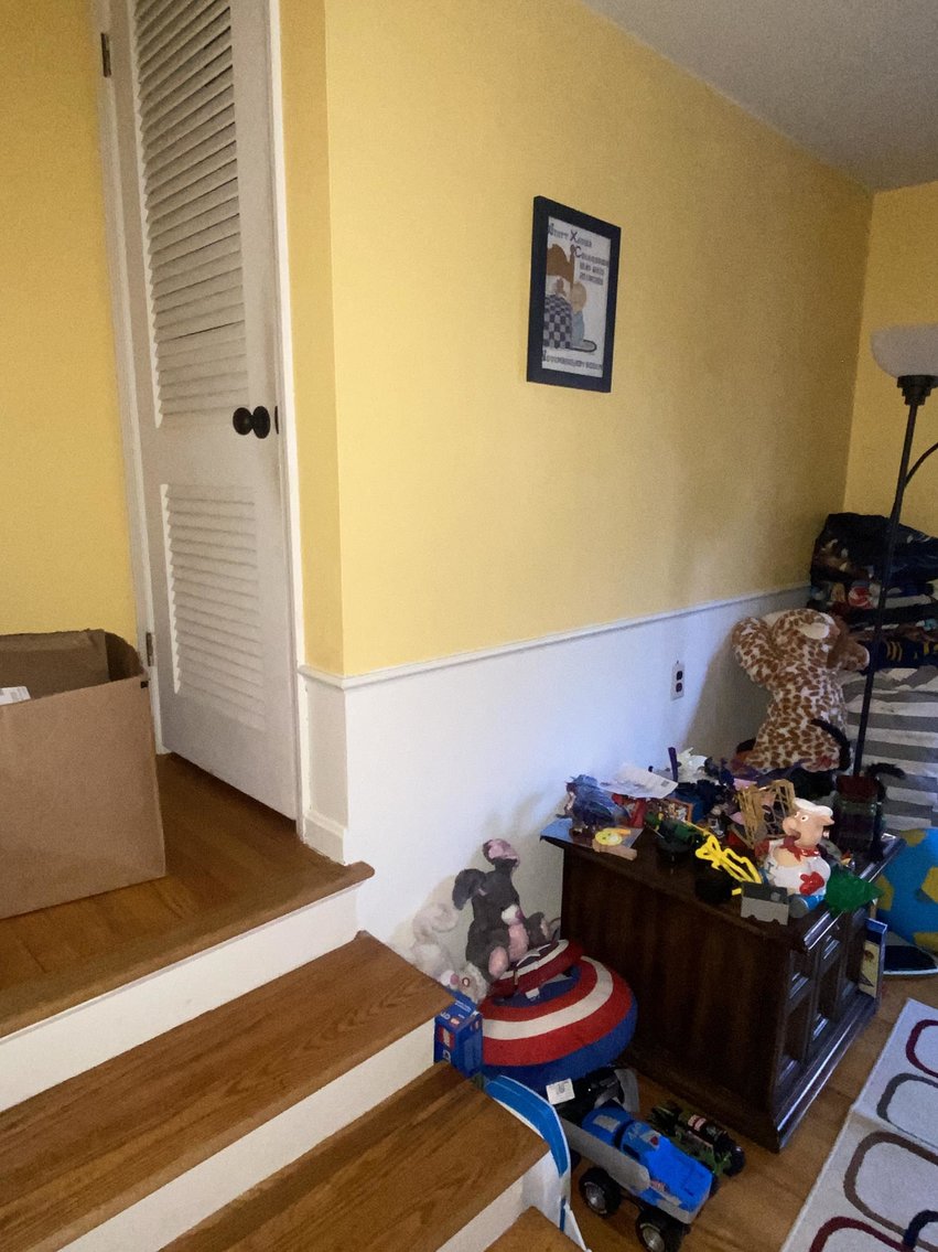 Image for SOLD $155,100 - 5 Bedroom Tri-Level in South Hills