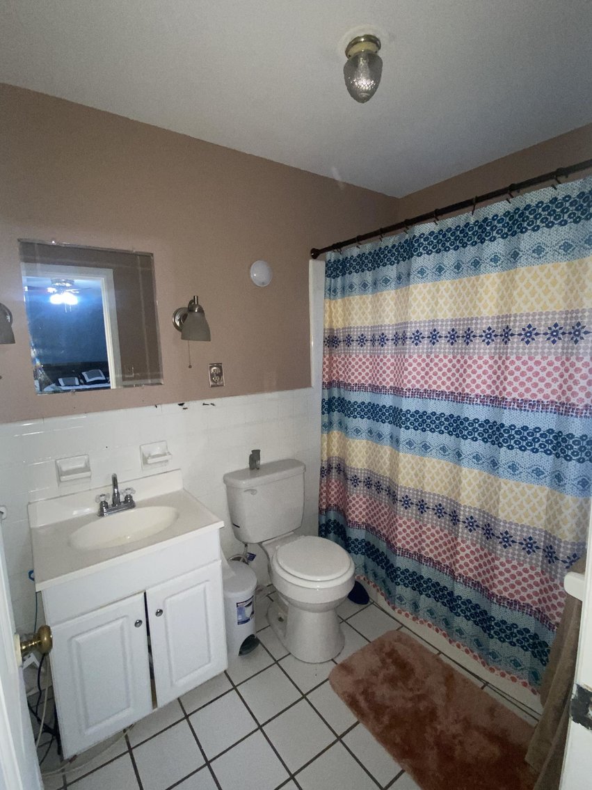 Image for SOLD $155,100 - 5 Bedroom Tri-Level in South Hills