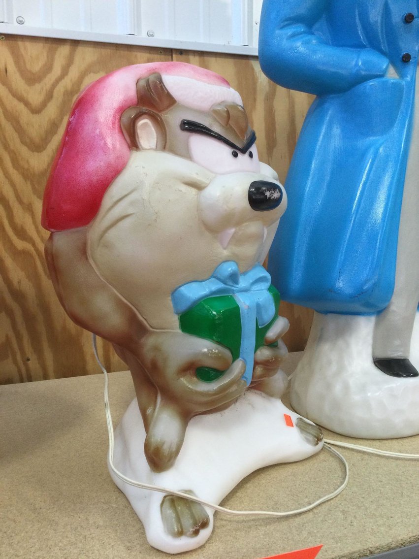 Image for Furniture, collectibles, household-New building south