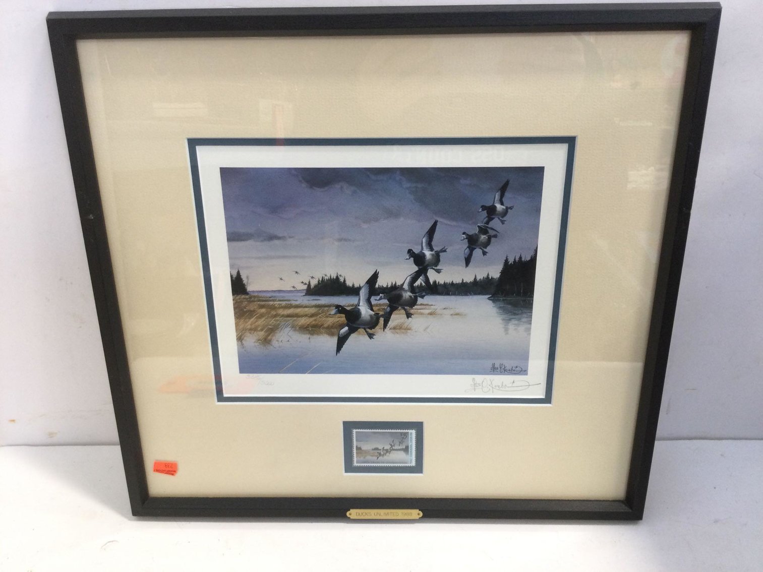 Image for Furniture, collectibles, household-New building south