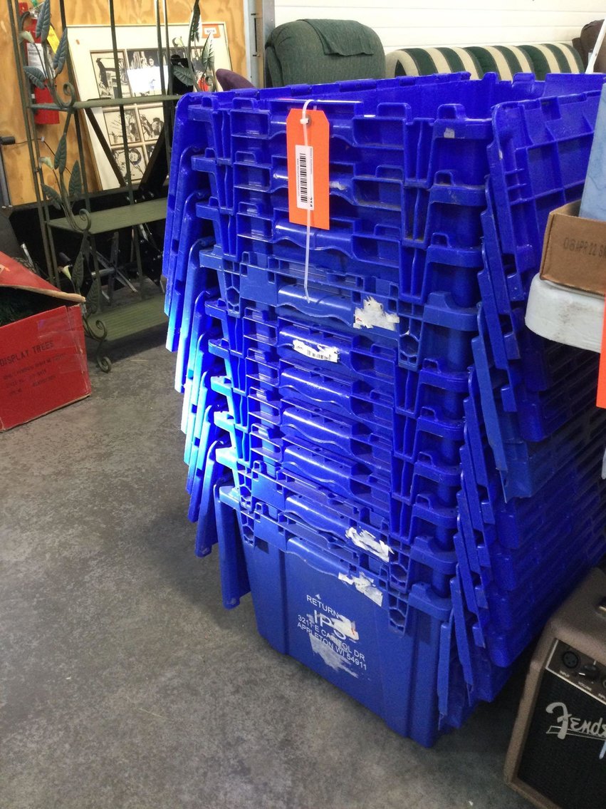 Image for Furniture, collectibles, household-New building south