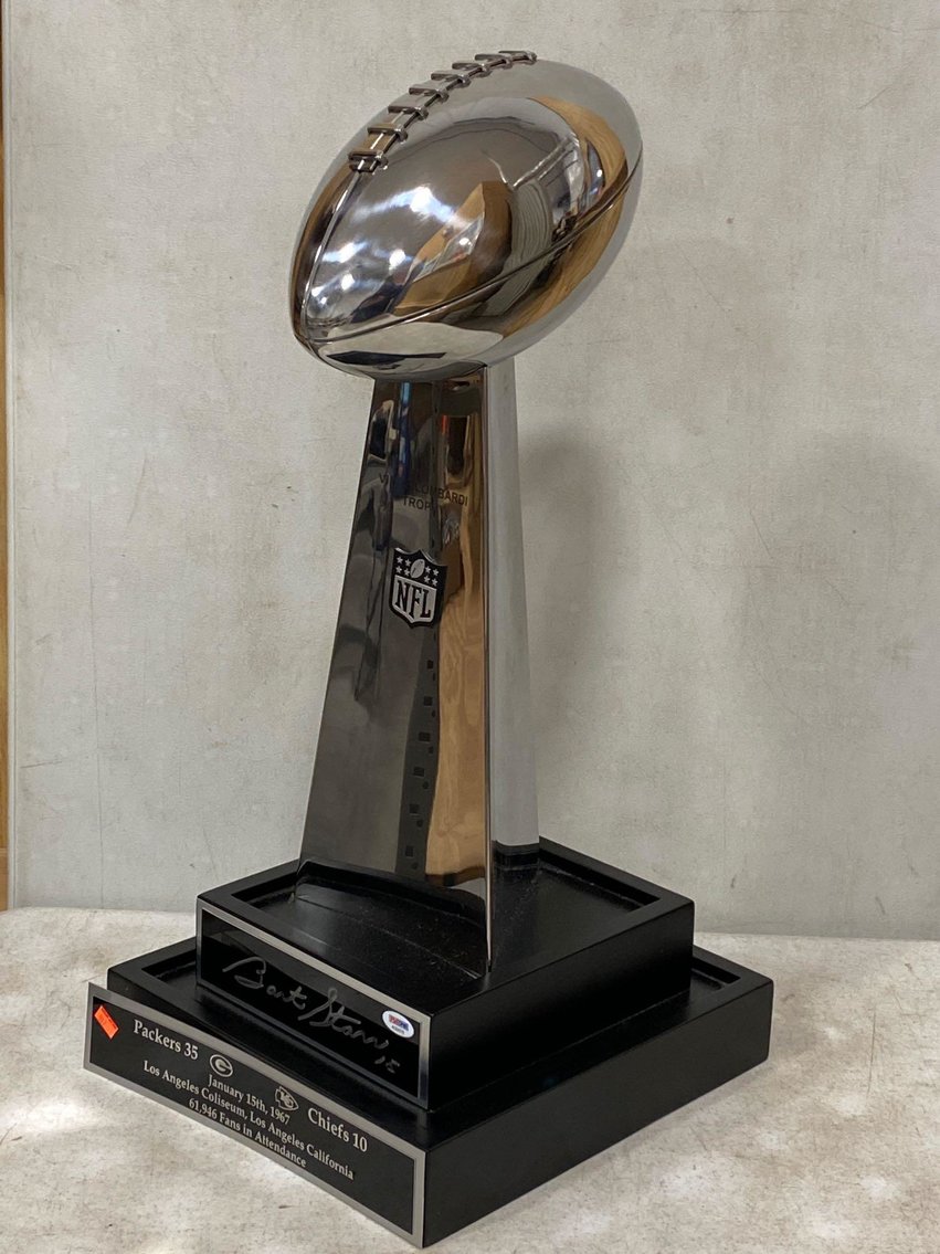 Image for Furniture, collectibles, household-New building south