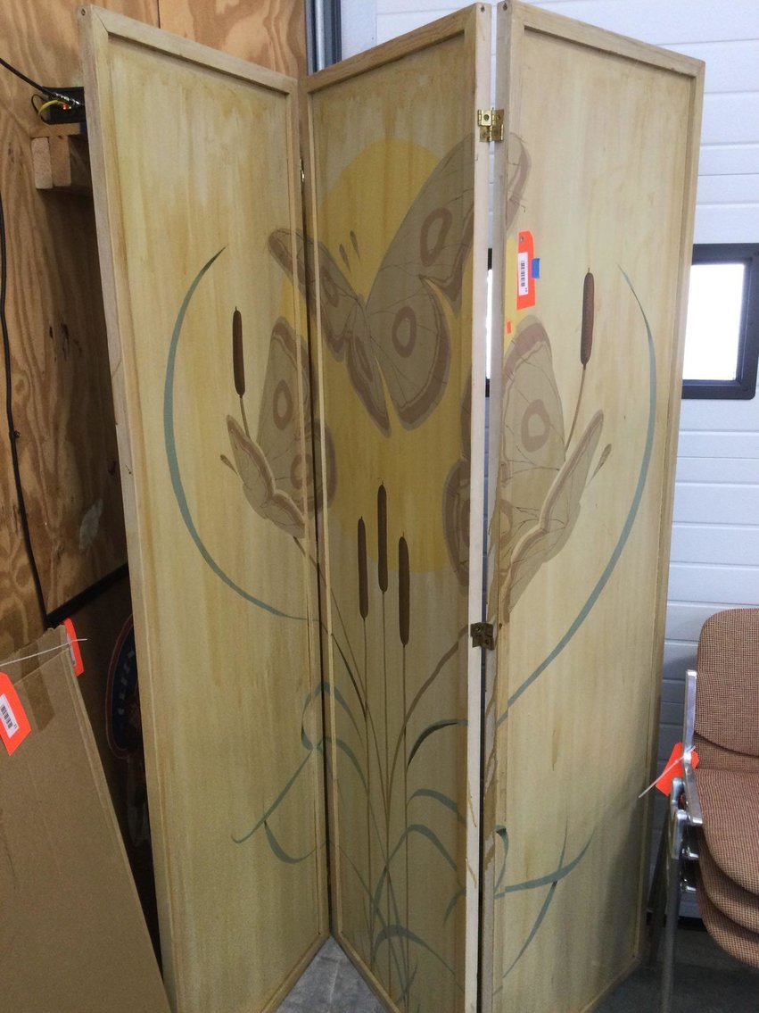 Image for Furniture, collectibles, household-New building south